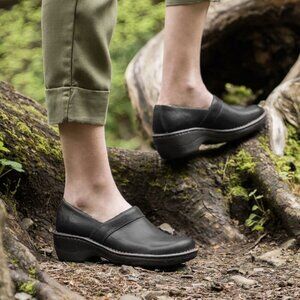 b.o.c. Born Peggy Slip-On Clogs